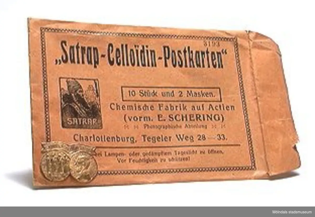 5 st. emballage av olika format och färg, för fotopapper och vykort, tyska och danska. 1909-1917.