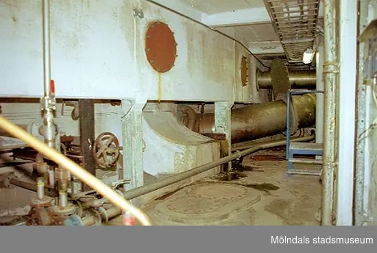Manövreringsmaskineriet i vattenreningsanläggningen. Papyrusinventeringen 2001-11-06.
