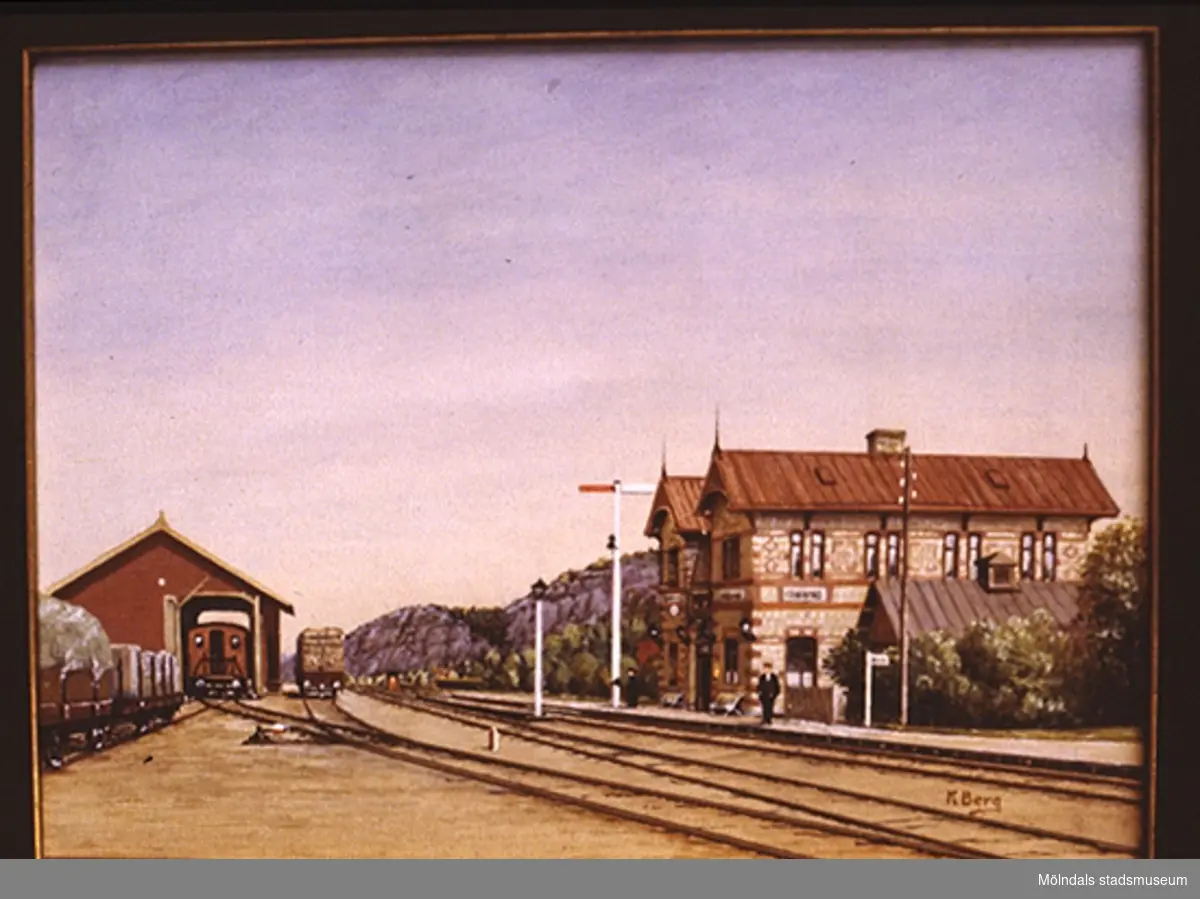 Järnvägsstation i Mölndal.
En tavla målad av den naivistiske mölndalskonstnären Knut Berg.
