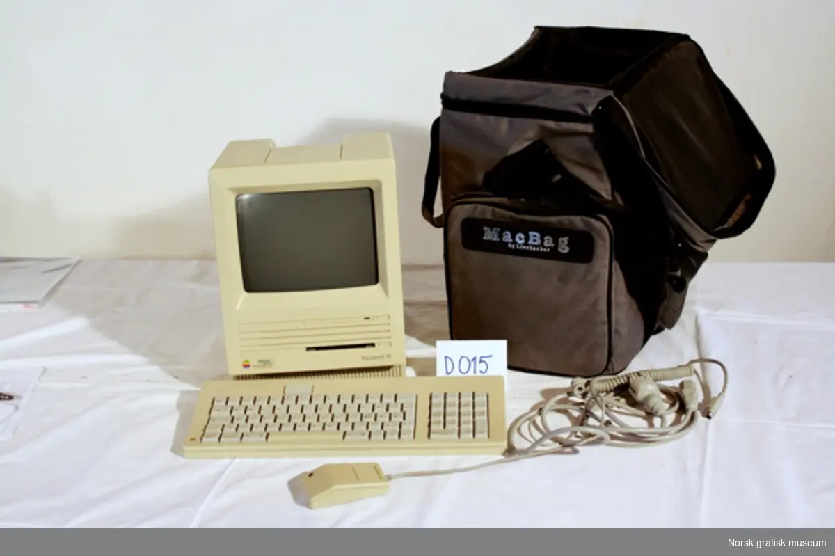Personlig datamaskin av typen Macintosh SE fra Apple Inc.