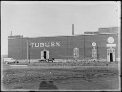 Eksteriør fra Tubus A/S i Sarpsborg, 1932-33. Produsent av t