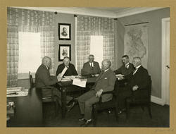 Holmeegenes, kontoret (rom 1D).