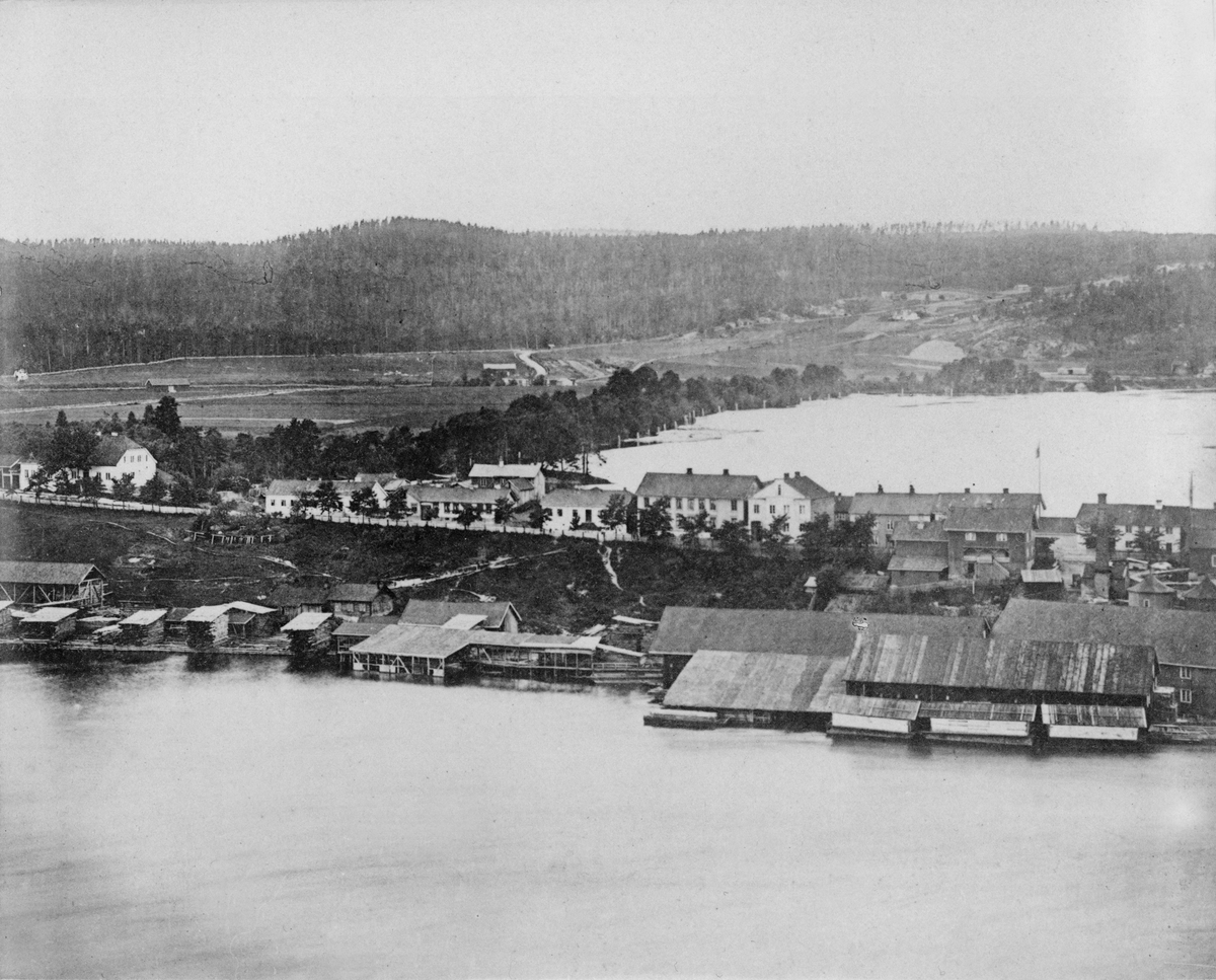 Panoramabilder over gamle Skien fra Kleiva før brannen 1886.