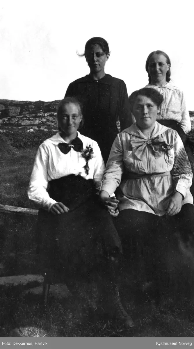 Henrikke Ofstad, Bergitte Ofstad, Johanna Ofstad Evenstad og Maren Herstad