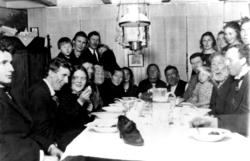 Fra venstre: Jacob Hårnes, Ottar Hårnes, Ingrid Strøm, Helga