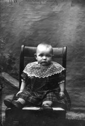 Barneportrett - ukjent jente