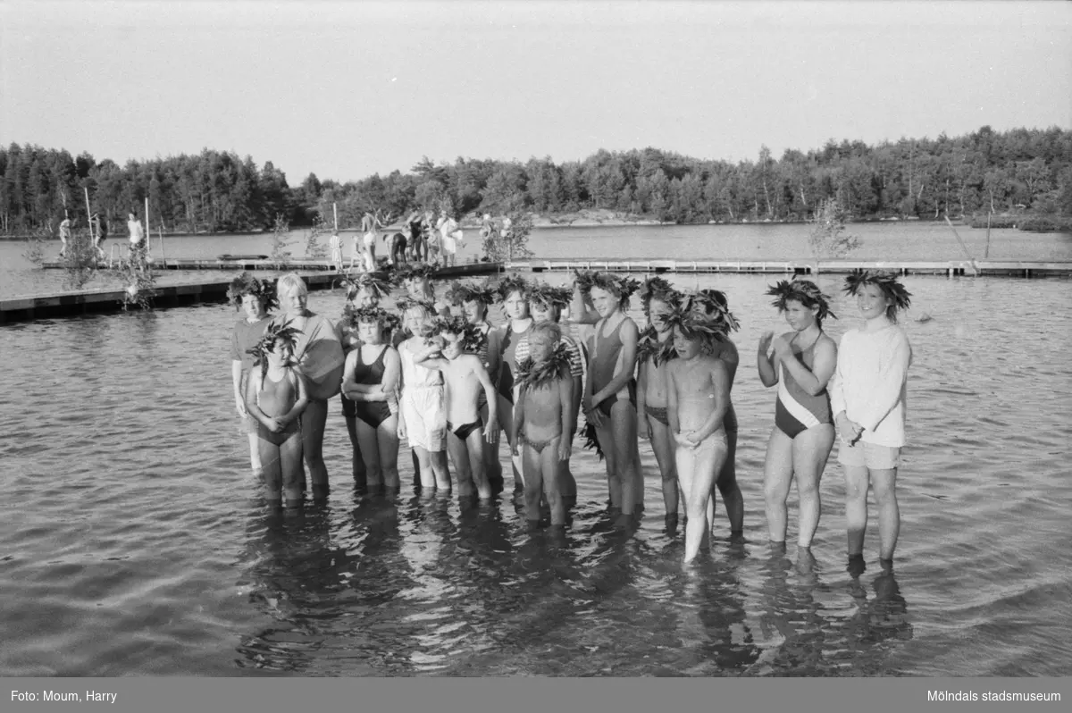 Simpromotion vid Barnsjön i Lindome, år 1984. "Det blev en trevlig promotion vid Barnsjön."

För mer information om bilden se under tilläggsinformation.