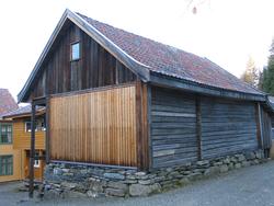 Øvre bakgårdsbygning