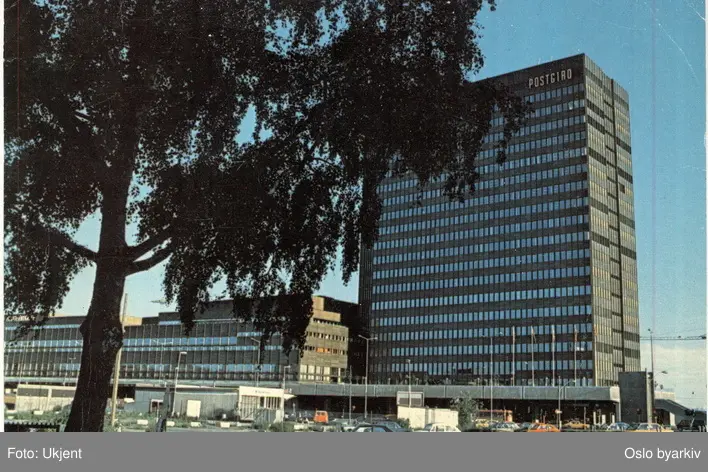 postgirobygget-oslo-postterminal-fra-1975-langs-biskop-gunnerus