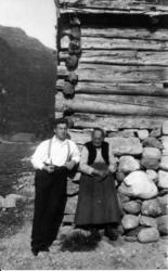 Utenfor naustet ved Osen på Øverås ved Eikesdalsvannet