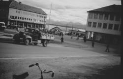 Molde, Torget med O.S.Vestad A/S. H George Dahl...Cafe Bagat