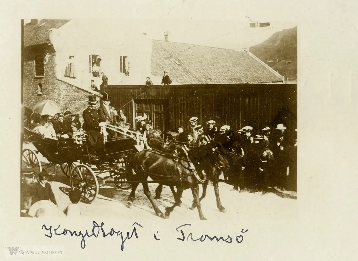 Fra Kroningsreisen i 1906..Kongetoget i Tromsø.