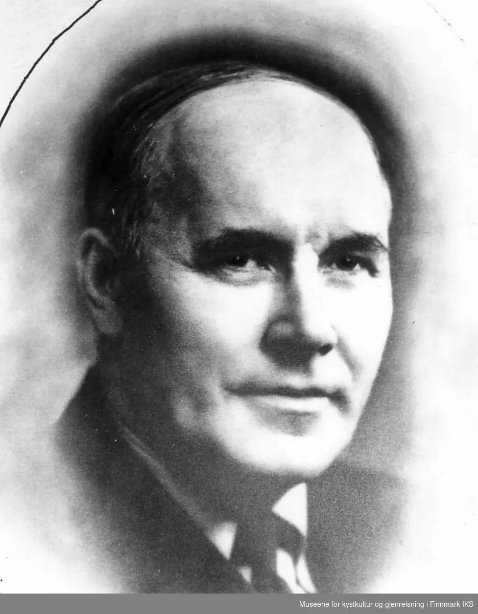 Jentoft Olaf Bergeton Jensen. Var ordfører i Berlevåg 1935 - 1940 og 1945 - 1953.