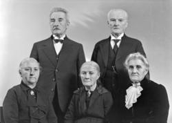 GODAGER, GR:5
1523
Bak f. v. Even Godager 1859-1942, Jens 