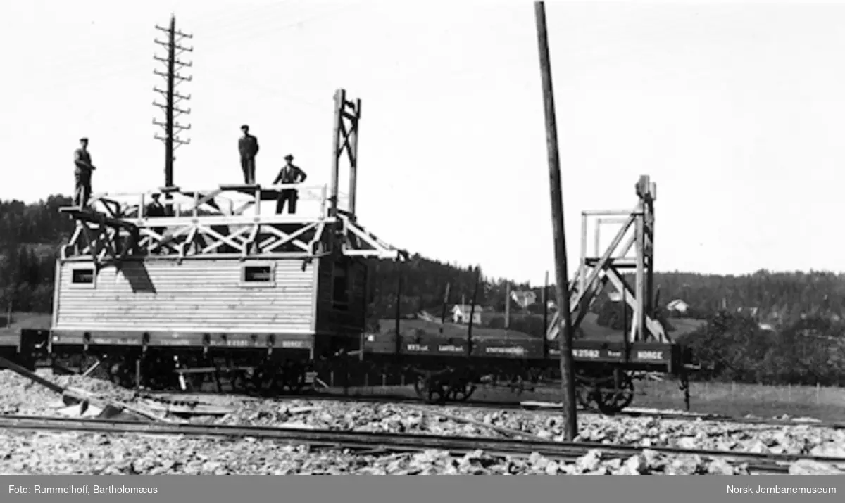 Drammenbanens elektrifisering : momtasjevogner