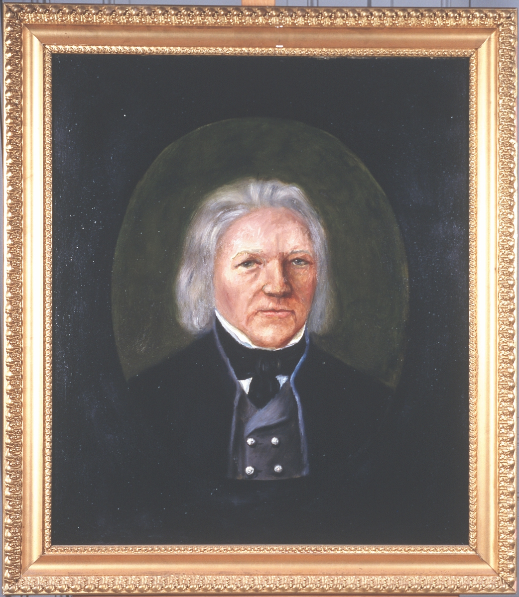 Portrett av eidsvollsmann Peder Hjermand
Mann innskrevet i oval, grått skulderlangt hår.